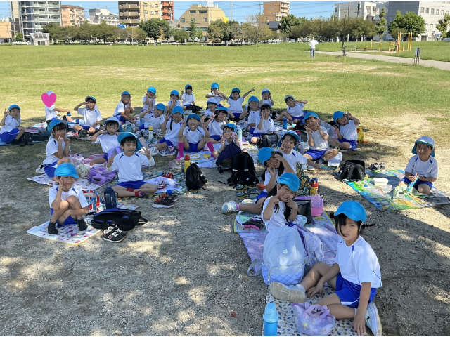 たくさん遊んだ後は待ちに待ったお弁当タイム♪