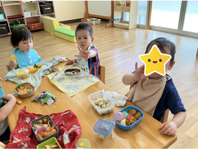 「何食べようかな？」