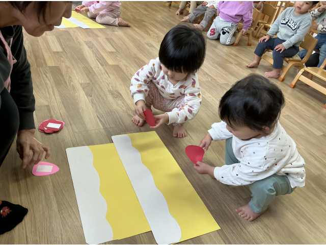 ケーキにイチゴを飾ったよ!!