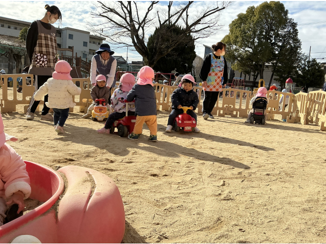 押したり押されたりも楽しんでいるよ。