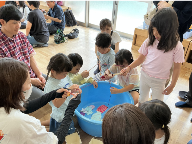 よし！私の作った魚が釣れた！