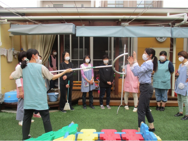 犯人に対する威嚇の仕方を練習しました。