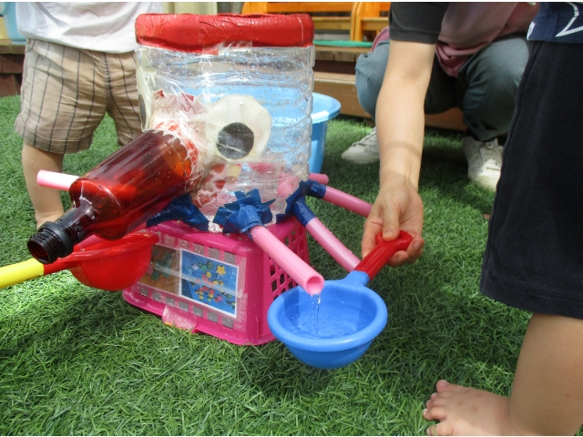 タコの足から出てくるよ！