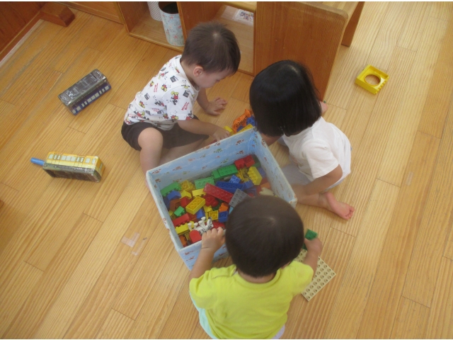 ブロックをしたり…