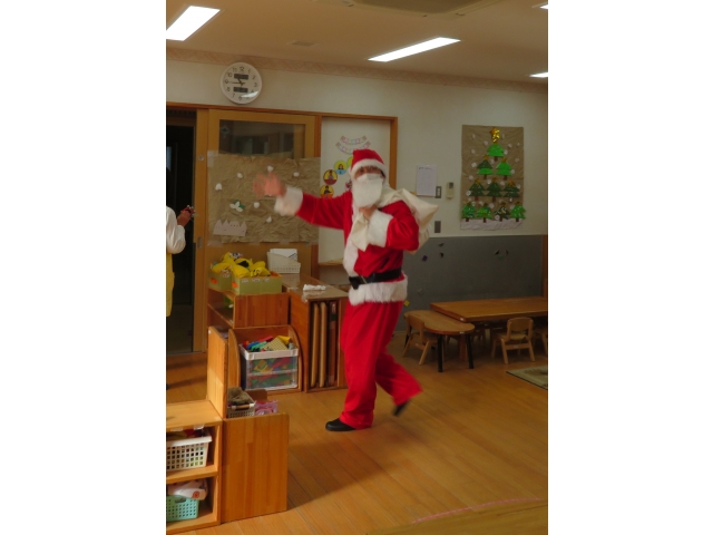 「サンタさんありがとう。楽しかったよ。来年もまた来てね」