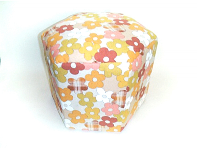 牛乳パック椅子