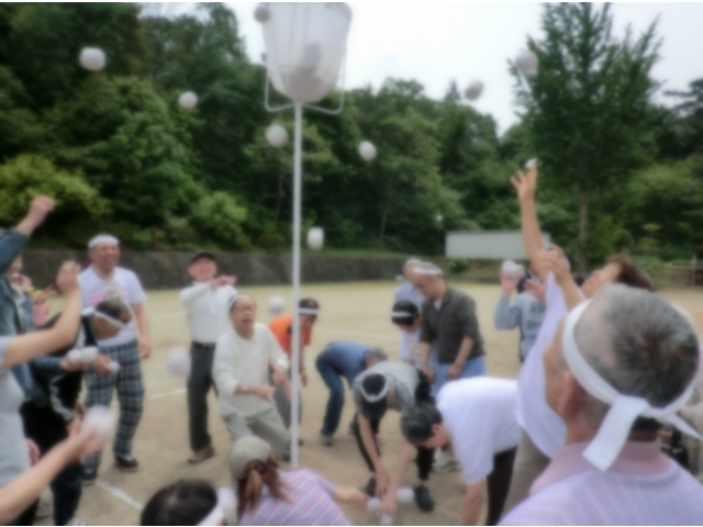 玉入れしてます