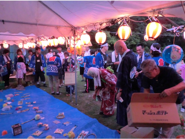 わなげ（8分音符）景品並べ等をお願いします。