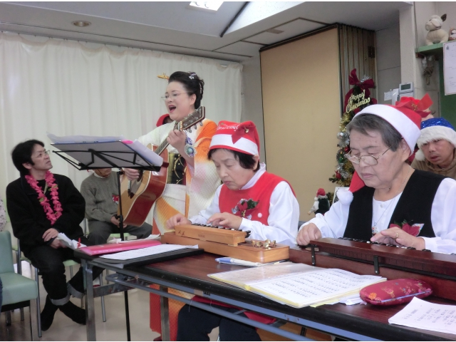 大正琴・三味線・ギター演奏で
クリスマスソング合唱（8分音符）