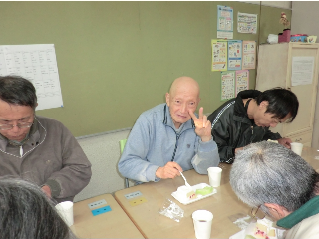 おやつは紅茶とケーキを
食べました（8分音符）