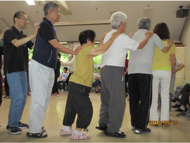 足を揃える練習‼