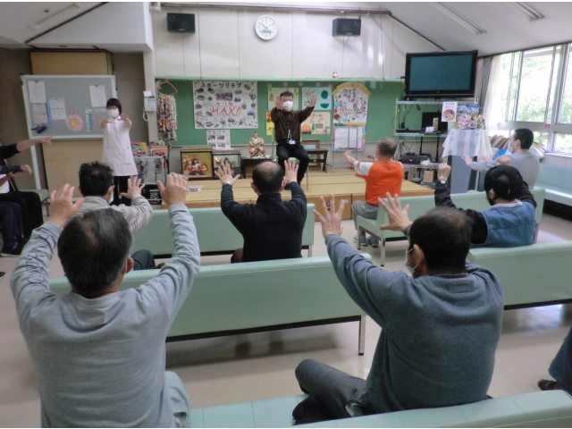 男性　手の体操