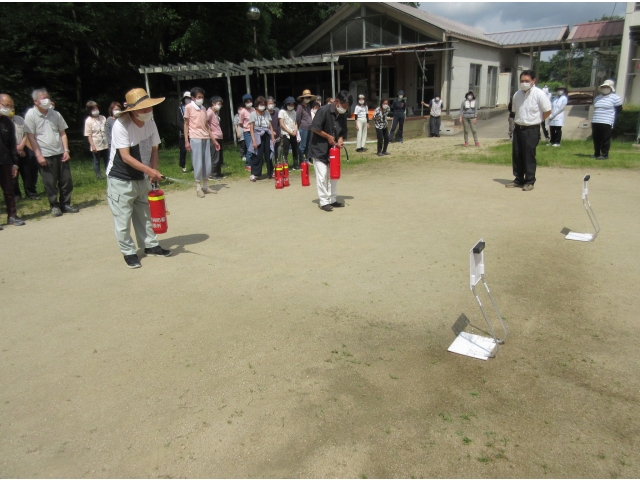 消火訓練開始！！