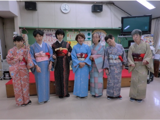 お運びさん　素敵です