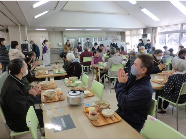 ハッピーバースデーを歌います♪