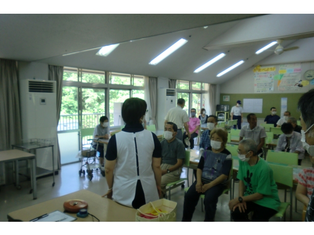 往路は普通に歩いて…