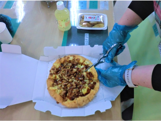 必要な方にははさみで小さく切ります。