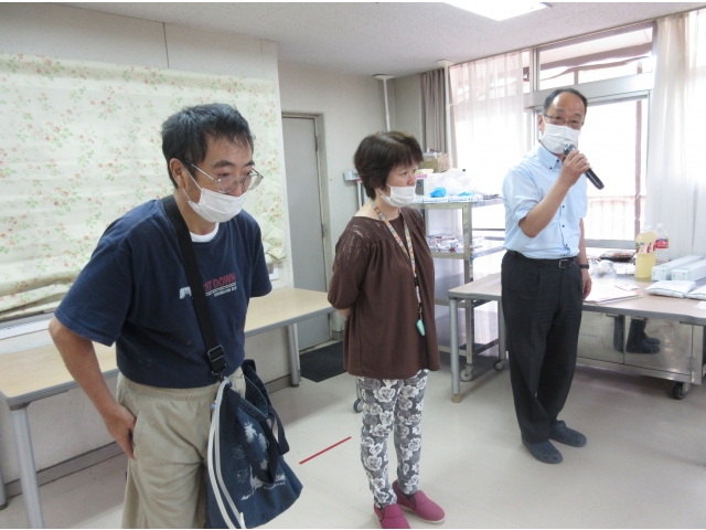 寮長よりお祝い