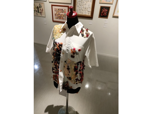 ボタンでこんなにきらびやかになります