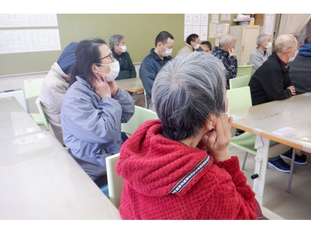 唾液マッサージです