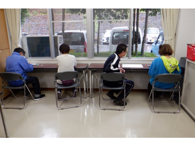 候補者を選んでいます～！