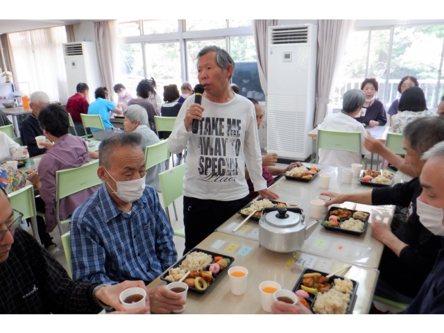自治会副会長から乾杯のあいさつ