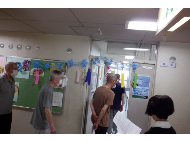 避難警告のためまず食堂へ移動です