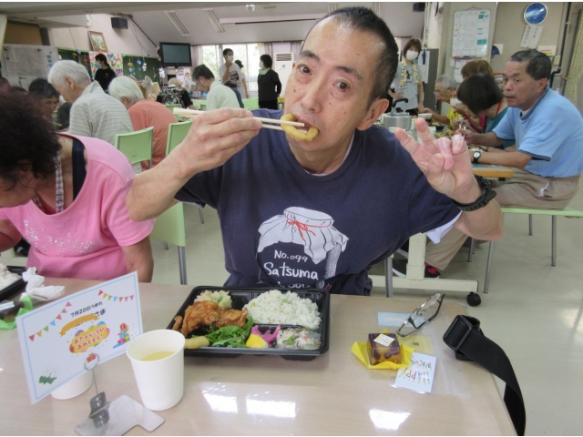 ポーズを取ってくれました