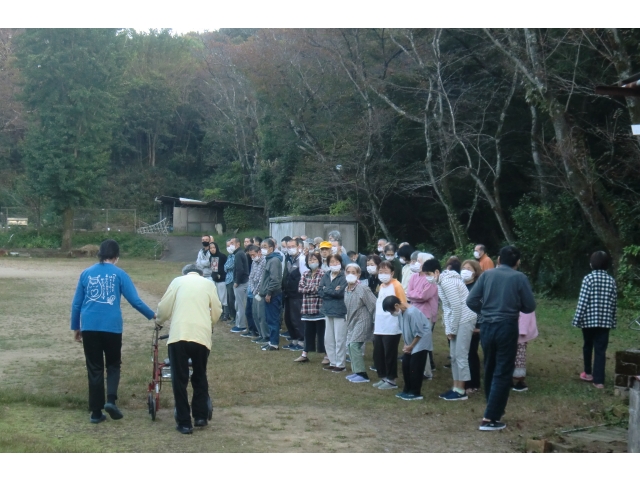 落ち着いてグランドへ避難！