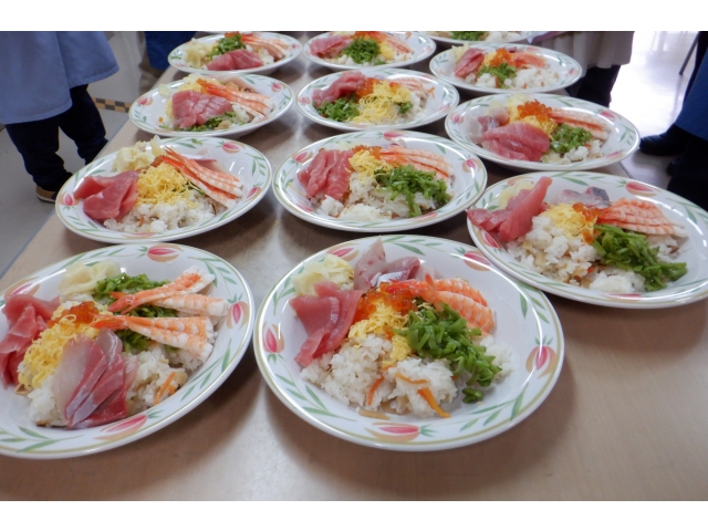 大きめのお刺身でみなさん大満足