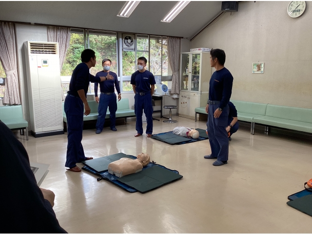 最初はお手本を見せてもらいました