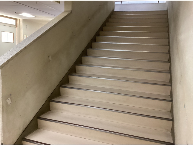 手すりを撤去！