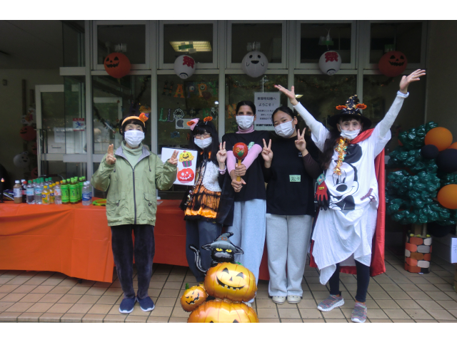 受付のみんなでパチリ⭐