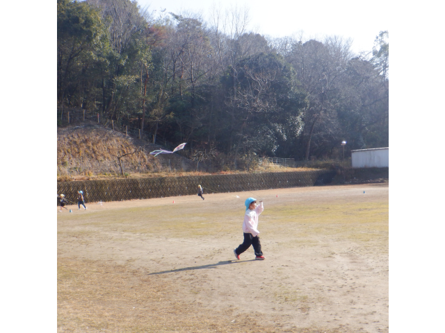 上手に凧揚げできました⭐