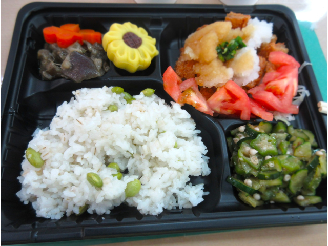 一口大食