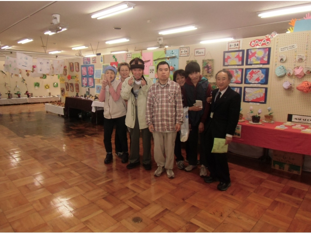 皆さん揃って記念撮影！！