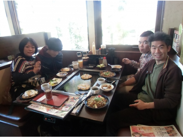 お好み屋さんにて…