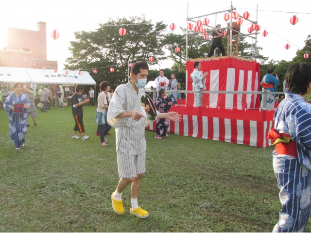 盆踊りもしっかり踊りました（8分音符）