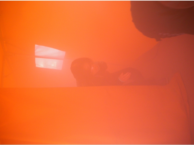 火事の中を避難します・・