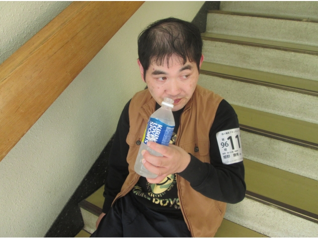 大会後はジュースを飲んで休憩です。