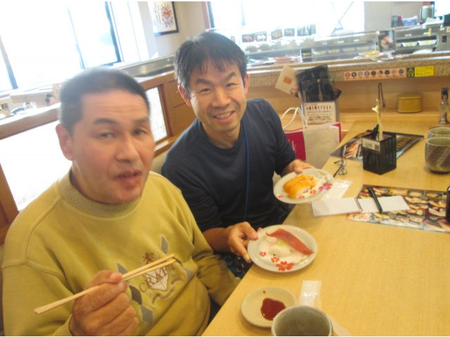 まずは定番のまぐろ、サーモン！