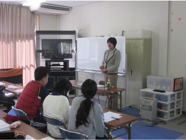 大崎千秋先生です。