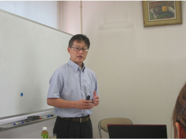 岩田先生です。