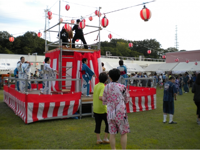 盆踊りの様子です♬