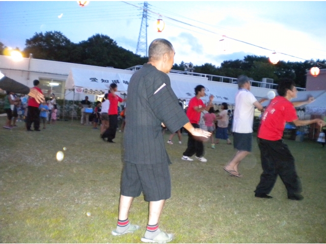 一緒に踊って・・・