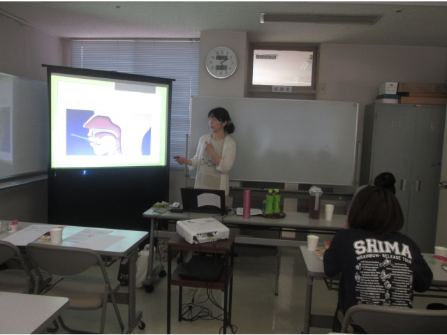三河青い鳥医療療育センター作業療法士　高島さん