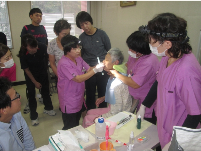 利用者さんにも協力してもらいました。