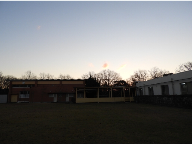 元旦の夜明けです。神々しく映ります。