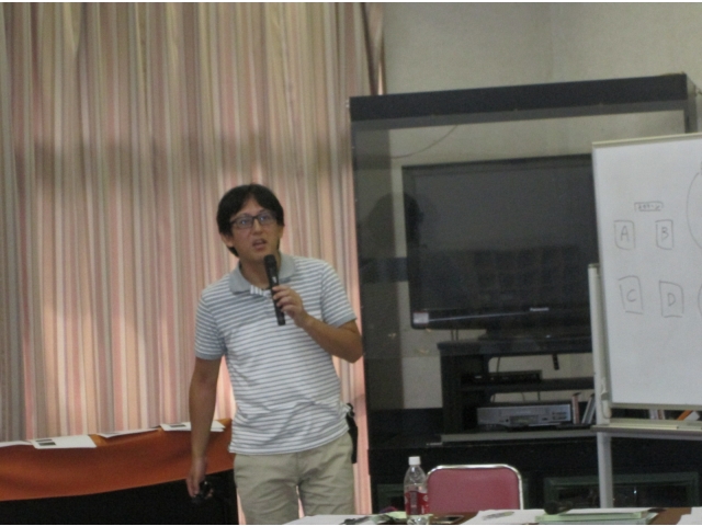 熱弁する大塚支援員