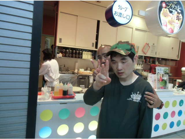 クレープ買いました～